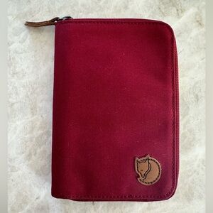 Fjallraven Women's Burgundy Wallet